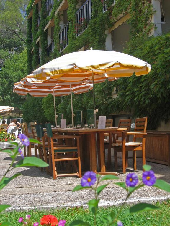 Villa Borghese, The Originals Relais Greoux-les-Bains Bagian luar foto
